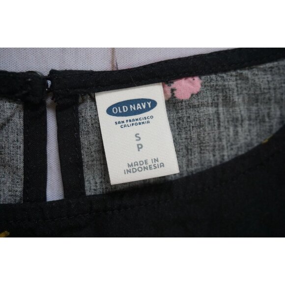 Old Navy Black Floral Ruffle-Sleeve Shift Dress– Size S - Picture 4 of 7